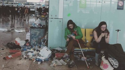 Забастовка уборщиков в аэропорту Барселоны шокировала Интернет