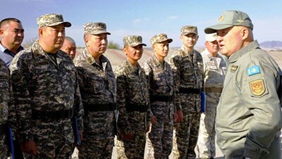 Начальник Генерального штаба проверил воинские части регионального командования "Восток"
