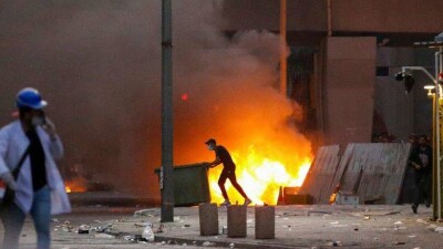 Акции протеста в Ираке: полиция открыла огонь по демонстрантам, есть погибшие