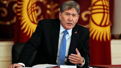 Нурсултан Назарбаев защищал интересы промышленности страны - Атамбаев