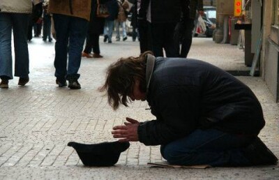 Полицейские Астаны продолжают борьбу с назойливыми горожанами