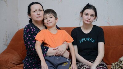 Обладательнице подвески "Алтын алка" с семью детьми негде жить в Кокшетау