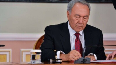 Назарбаев подписал закон, снижающий штрафы за административные правонарушения