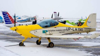 Самолёт лёгкой авиации разбился в Караганде