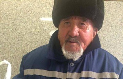 История о дедушке из подземного перехода не оставила равнодушными жителей Астаны 