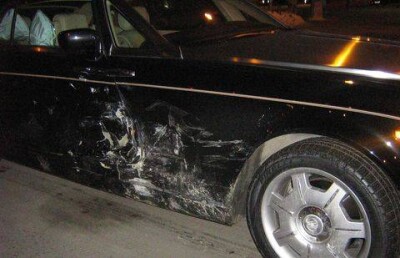 В Челябинске "Лада" протаранила Rolls-Royce местного олигарха 