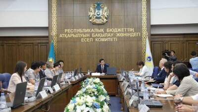 Өңірлерге оқулықтардың 40%-ы жөнелтілген. Оларда қате бар. Оқулықтағы олқылықтарды қалай түзейміз?