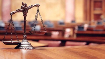 В Алматы судья не допустил СМИ к процессу по делу своего бывшего коллеги