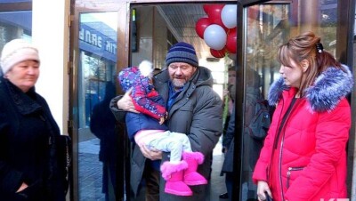 Прооперированная в Германии трёхлетняя Виола Балан идёт на поправку