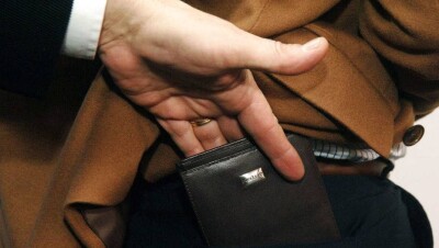 Ужесточить наказание для карманников предложил министр внутренних дел