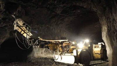 Казцинк выразил соболезнования семье горняка, но тело машиниста ещё не найдено