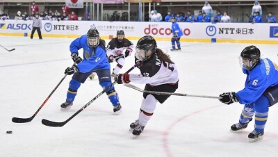 Казахстанские хоккеистки одержали первую победу на Азиатских играх