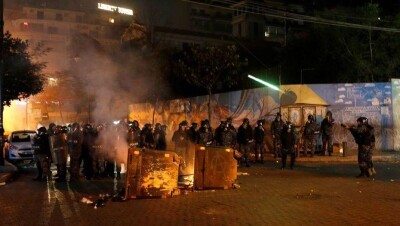 Во время акции протеста в Ливане пострадали 165 человек. Демонстрантов разогнали силовики