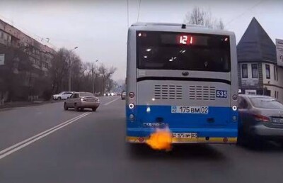 В Алматы появился еще один "огненный автобус"