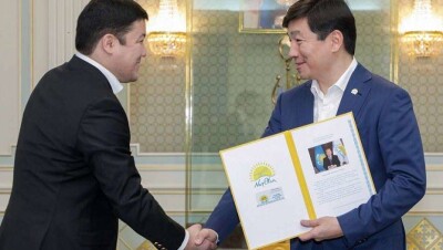 "Хочу быть тем, кто что-то меняет". Турсынбек Кабатов вступил в Nur Otan