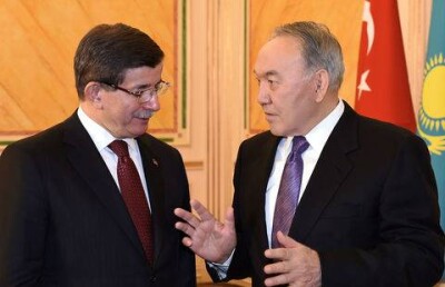Кризис между Турцией и Россией стал для нас большой проблемой - Назарбаев Ахмету Давутоглу