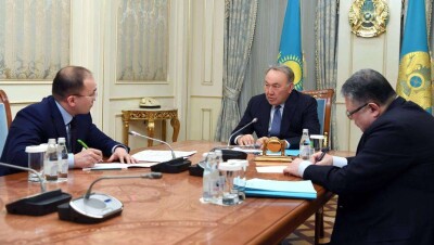 Назарбаев: Парламент и Правительство должны работать на государственном языке