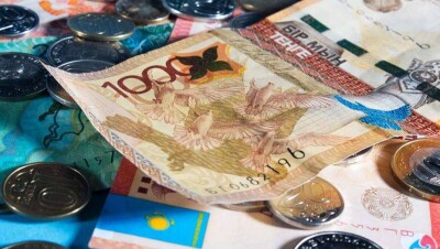 58 тысяч тенге составляет наиболее часто встречающаяся зарплата в Казахстане