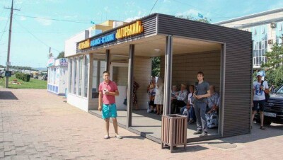 В Усть-Каменогорске в жару закрыли остановки с кондиционерами