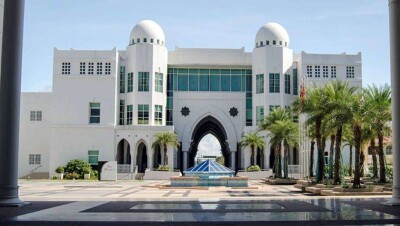 Университет Малайзии выделяет гранты для абитуриентов из малообеспеченных семей РК