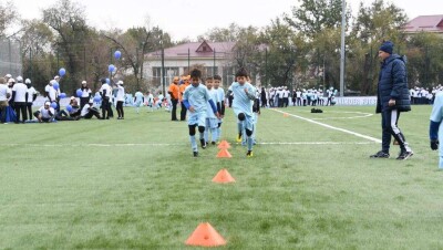 Детский футбольный центр, построенный по европейским стандартам, открылся в Алматы