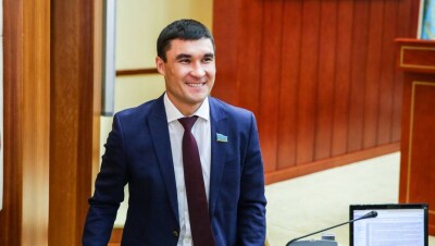 Мажилисмен Сапиев прокомментировал поворот в карьере