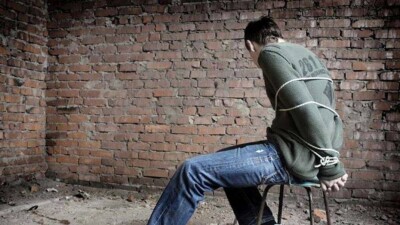 Жителя Караганды похитили и держали в гараже ради 100 тысяч тенге