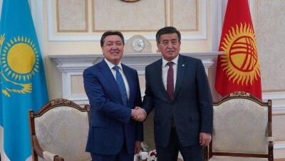 Аскар Мамин прибыл в Бишкек для участия в заседании Евразийского межправсовета