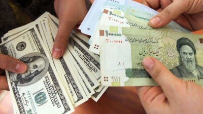 Иран полностью отказался от доллара