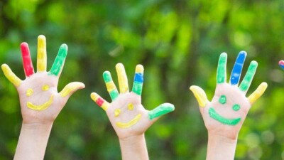 Отправлять детей на отдых в лагеря других областей предложили в Правительстве