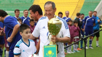 Сеильда Байшаков написал трогательное письмо болельщикам сборной по футболу