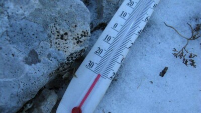 В Усть-Каменогорске и Семее отменили занятия для школьников