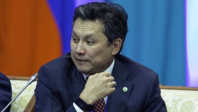 Назарбаев предупредил Султанова о плачевных для него последствиях