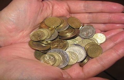 Тенге поддерживать нельзя отпускать 