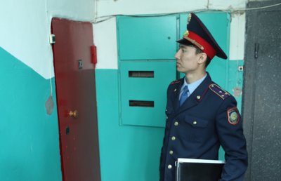 Участковые полицейские жалуются на агрессивное поведение астанчан