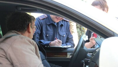 Из-за долгов не могут выехать за границу более 16 тысяч жителей столицы 