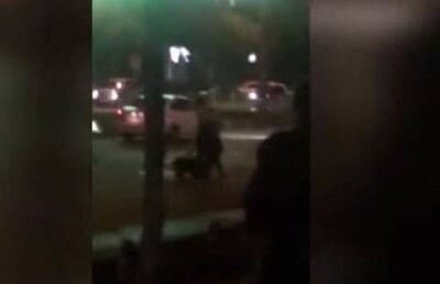 Жестокое избиение девушки на дороге в Шымкенте сняли на видео и выложили в Сеть
