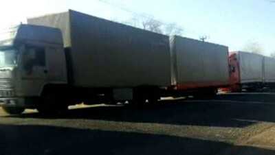 Четвёртые сутки около 200 казахстанских фур стоят на границе с Китаем – СМИ