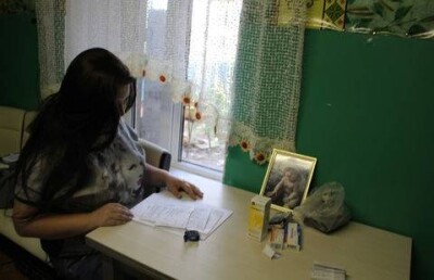 Молодая мать из ЗКО не может доказать, что у неё похитили младенца