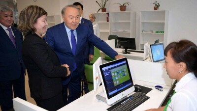 Нурсултан Назарбаев посетил Центр энергоэффективности в Актобе