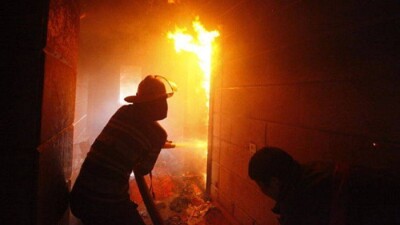 Четыре ребёнка получили ожоги на пожаре в Павлодаре