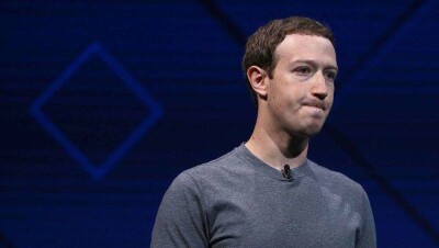 Facebook потерял 100 млрд долларов из-за утечки данных. Что знает о вас самая большая социальная сеть?
