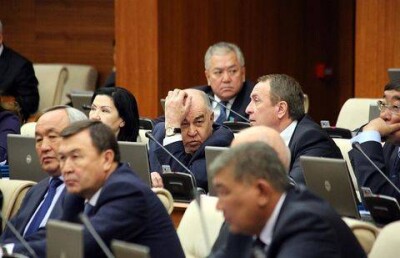 Пенсионеры во власти Казахстана