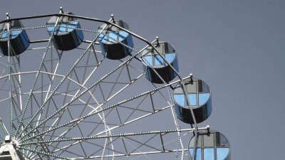 Висевших на колесе обозрения задержали и наказали в Павлодаре 