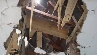 В Карагандинской области не нашли денег на ремонт разваливающейся школы