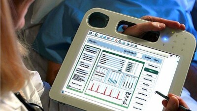 Истории болезней в больницах Казахстана будут заполнять в планшетах 