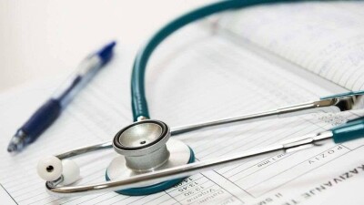 Частные клиники Алматы приглашали на работу иностранных врачей без лицензии