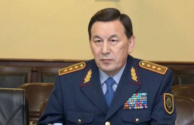 Назарбаев поручил министру внутренних дел Касымову вылететь в Алматы