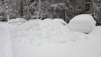 Жители Усть-Каменогорска пожаловались Сагинтаеву на горы снега