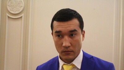 Ниязымбетов расстроен вторым местом на Олимпиаде и прячет завоёванное серебро в кармане